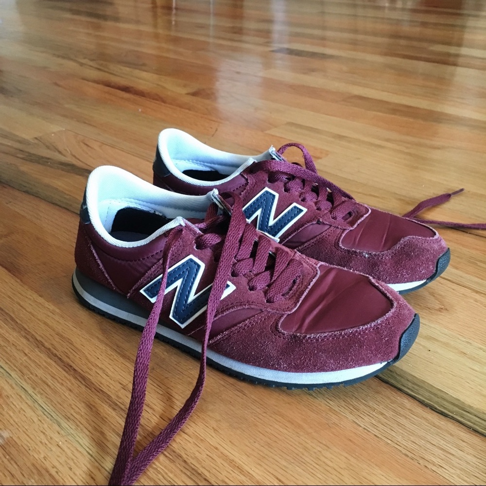 New Balance 420 Sneakers